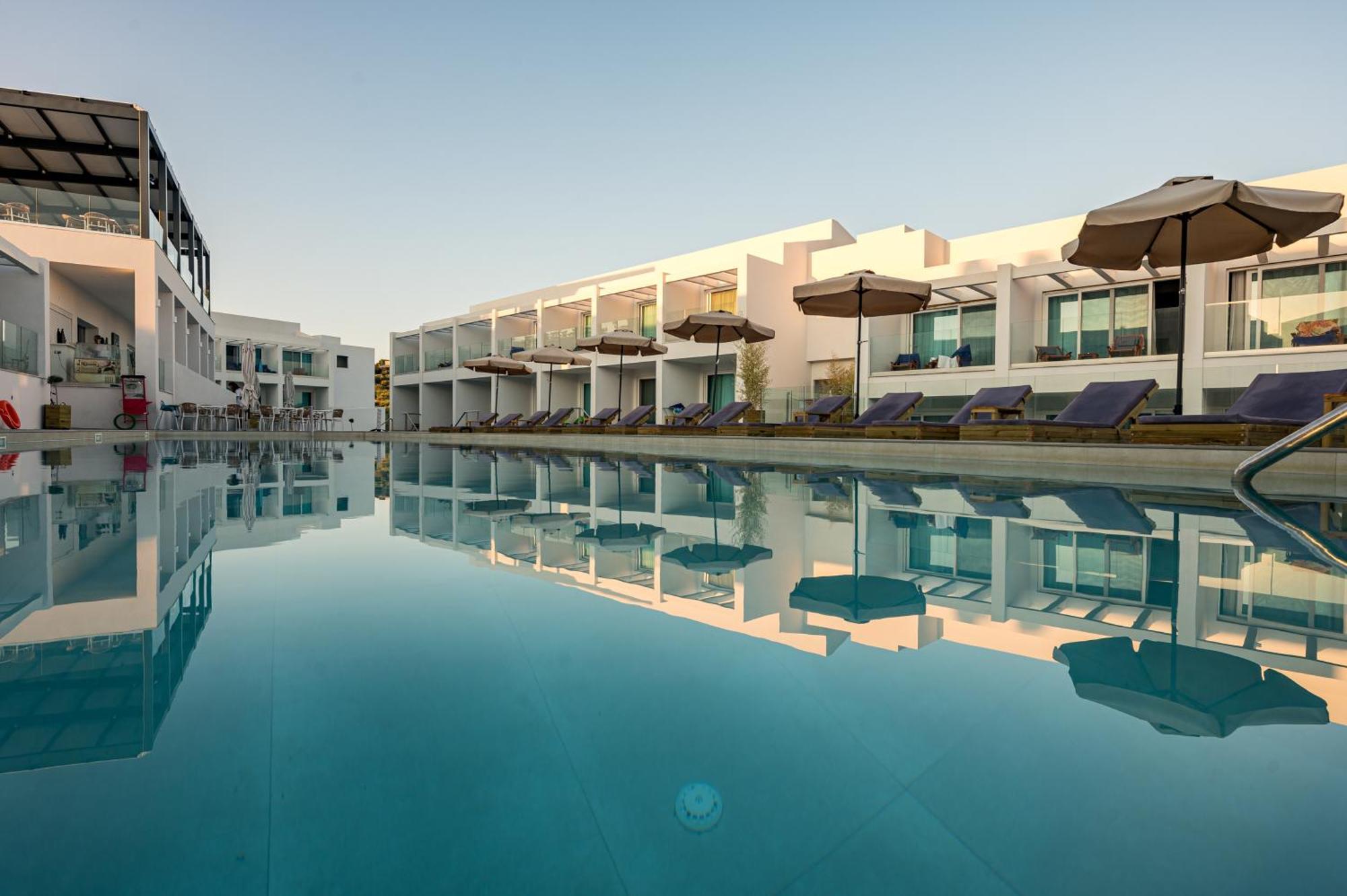 Mirage Bleu Hotel 查加基恩 外观 照片