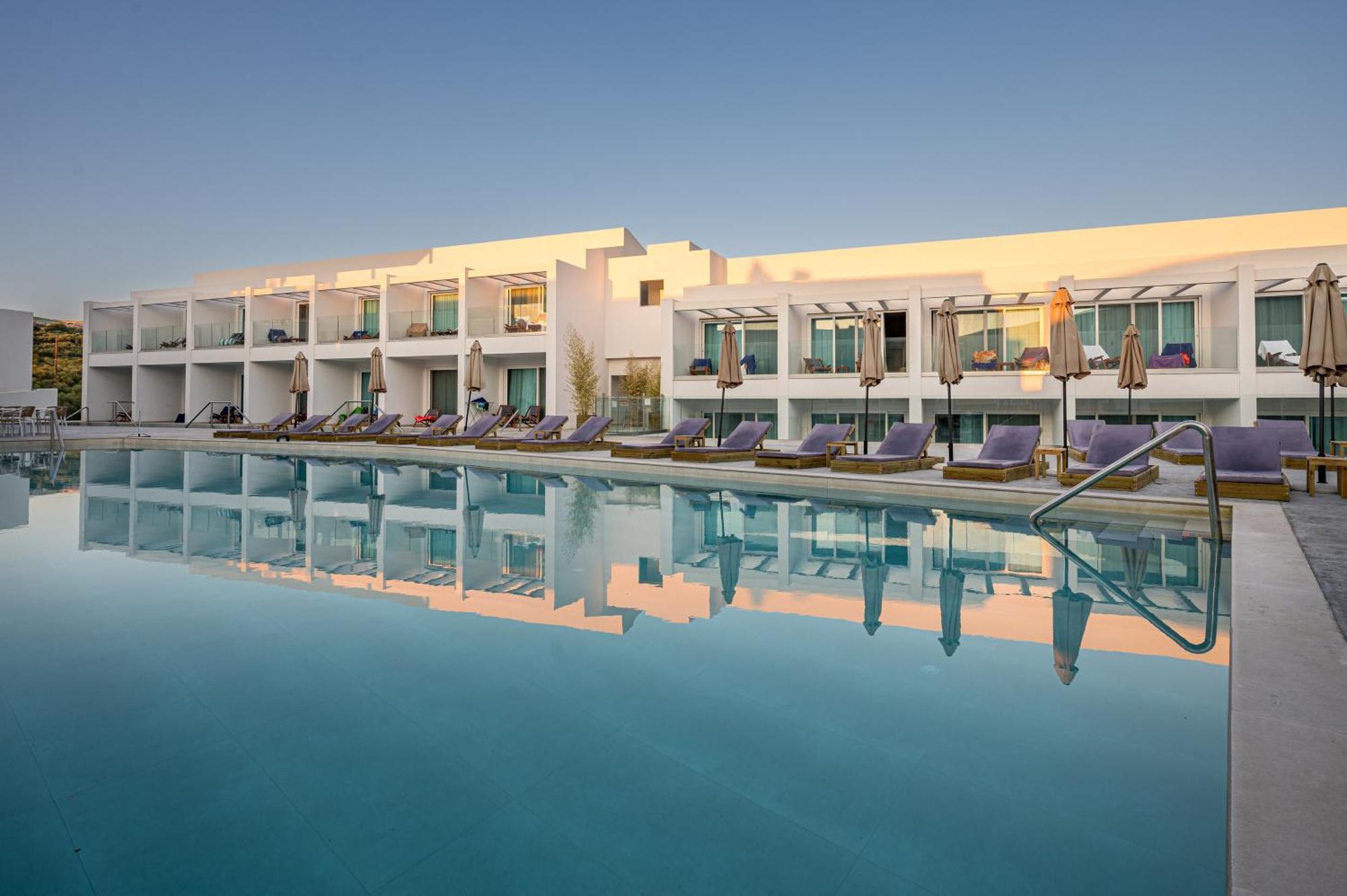 Mirage Bleu Hotel 查加基恩 外观 照片