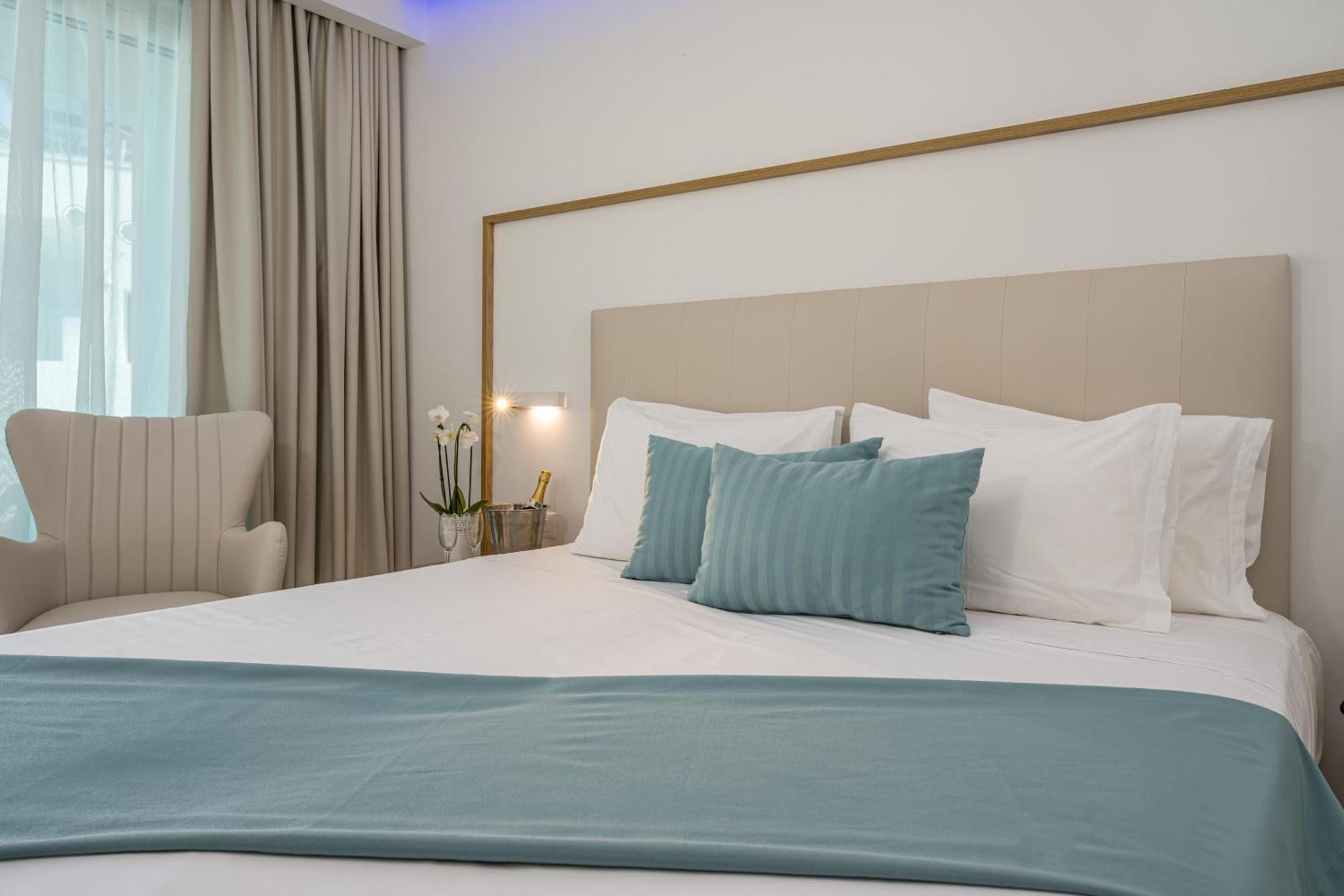 Mirage Bleu Hotel 查加基恩 外观 照片