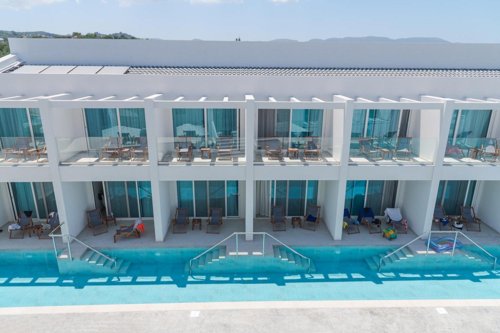 Mirage Bleu Hotel 查加基恩 外观 照片